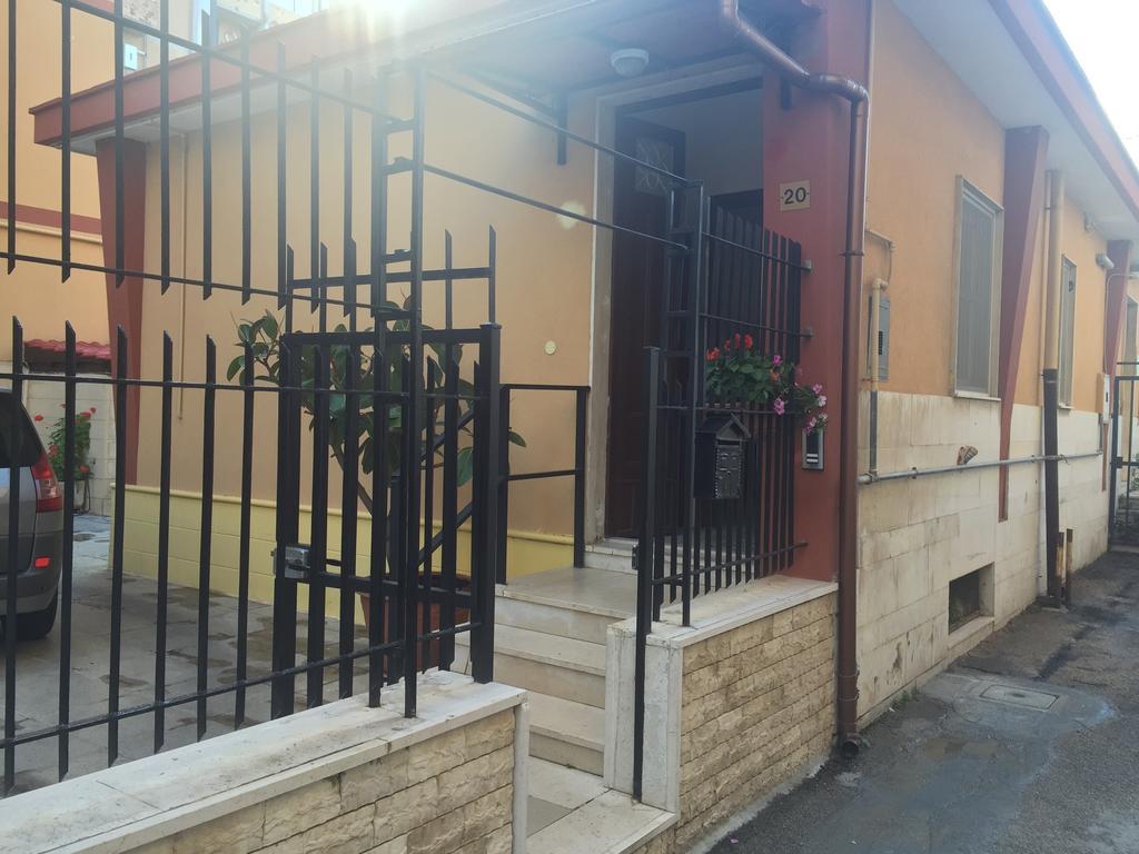 Casa Commenda Apartman Brindisi Szoba fotó